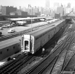 Santa Fe Hi-Level Step-Down Coach 531
